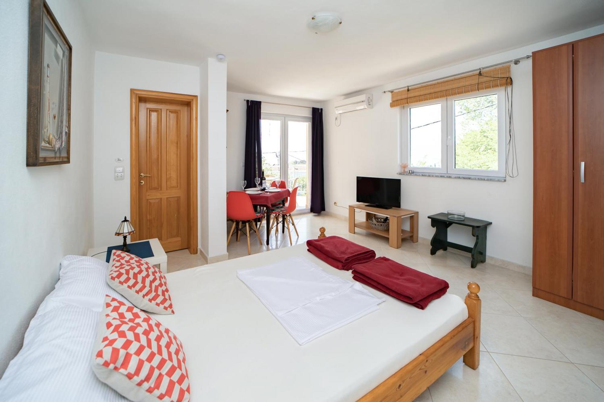 אוטייהא Villa Katharina חדר תמונה